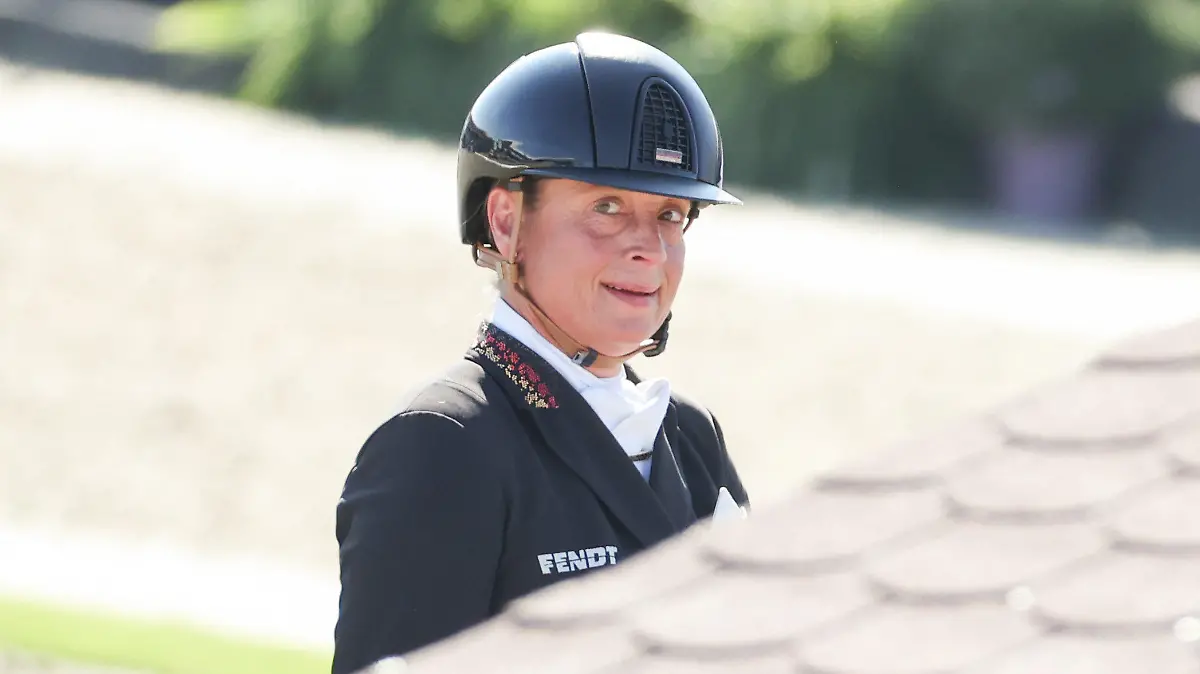 08.09.2021, Niedersachsen, Hagen A.T.W.: Pferdesport: Europameisterschaft, Dressur. Dressurreiterin Isabell Werth (Deutschland) reitet auf Weihegold Old. Foto: Friso Gentsch/dpa +++ dpa-Bildfunk +++
