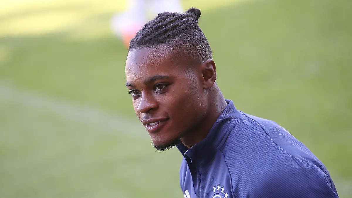 Stuttgart , Fußball Training Nationalmannschaft, Ridle Baku *** Stuttgart , Soccer Training National Team, Ridle Baku