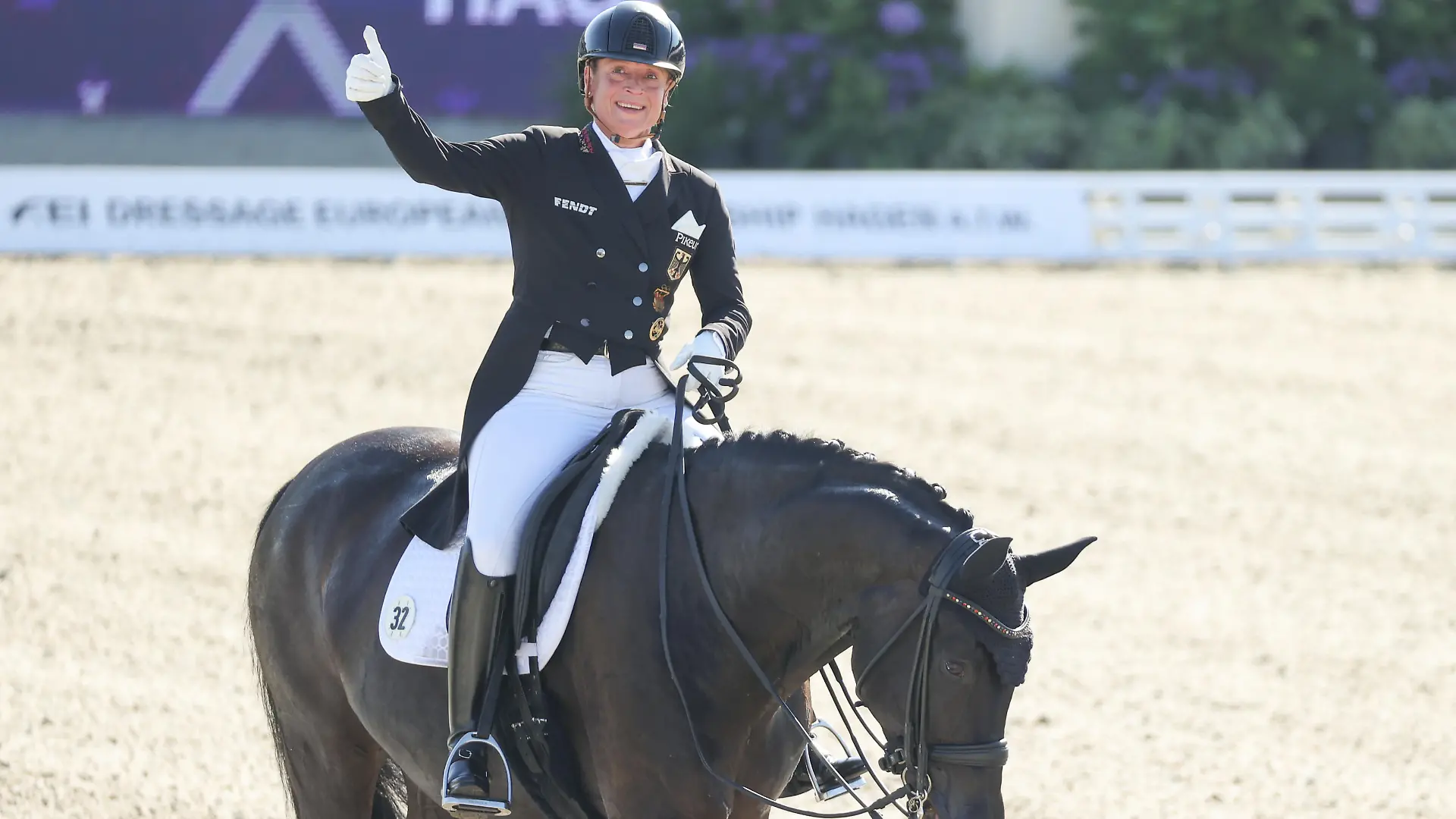 Pferdesport: Europameisterschaft, Dressur. Dressurreiterin Isabell Werth (Deutschland) reitet auf Weihegold Old.