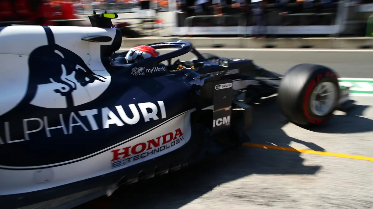 ZANDVOORT, NETHERLANDS - SEPTEMBER 05: Pierre Gasly of France driving the (10) Scuderia AlphaTauri AT02 Honda leaves the garage to make his way to the grid prior to the F1 Grand Prix of The Netherlands at Circuit Zandvoort on September 05, 2021 in Zandvoort, Netherlands. (Photo by Peter Fox/Getty Images)