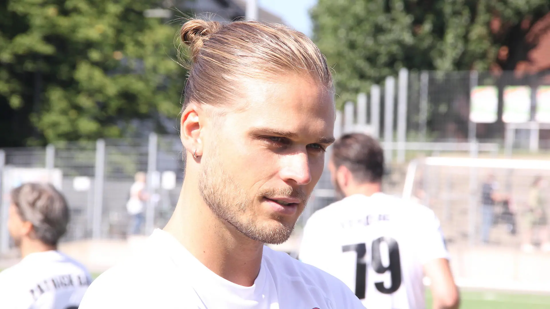 Hamburg der 05.09.2021 - Rurik Gislason beim Benefiz-Fußballspiel Kicken mit Herz 2021 im Stadion Hoheluft. Kicken mit Herz 2021, Hamburg Hamburg Deutschland Hamburg *** Hamburg the 05 09 2021 Rurik Gislason at the benefit football match Kicken mit Herz 2021 in the stadium Hoheluft Kicken mit Herz 2021, Hamburg Hamburg Germany Hamburg