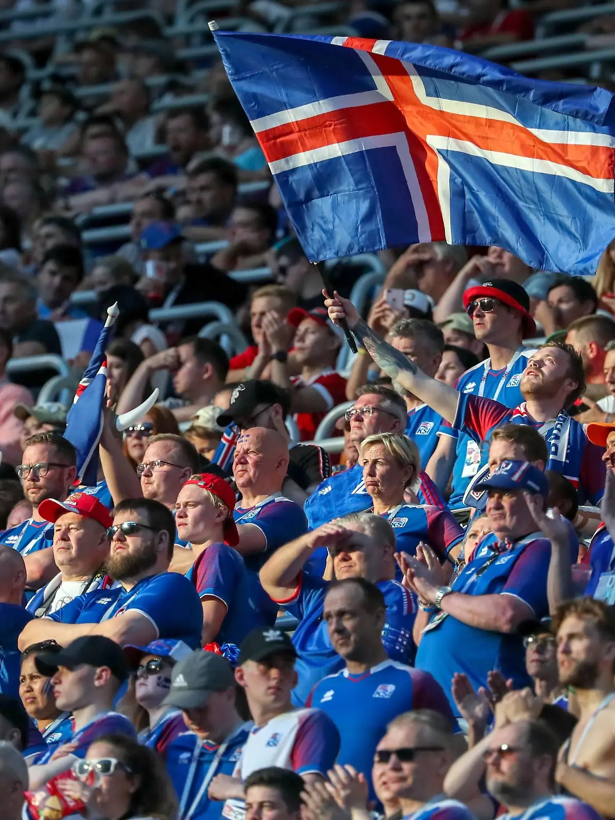 VOLGOGRAD, RUSSIA  JUNE 22, 2018: Iceland s supporters cheer in their 2018 FIFA World Cup WM Weltmeisterschaft Fussball Group D football match against Nigeria at Volgograd Arena Stadium. Team Nigeria won the game 2:0. Anton Novodezhkin/TASS PUBLICATIONxINxGERxAUTxONLY TS085C53  