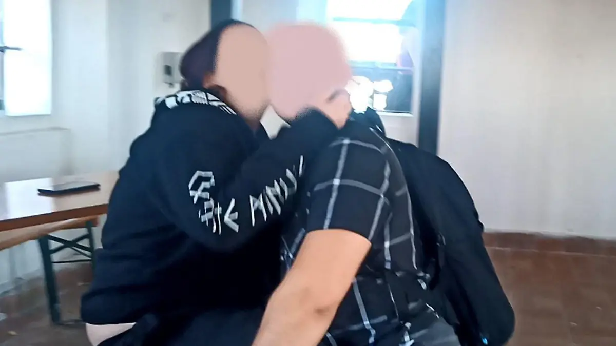 Klassisches in flagranti: Statt Sex kassierte dieses Paar in Pilsen eine saftige Geldstrafe.