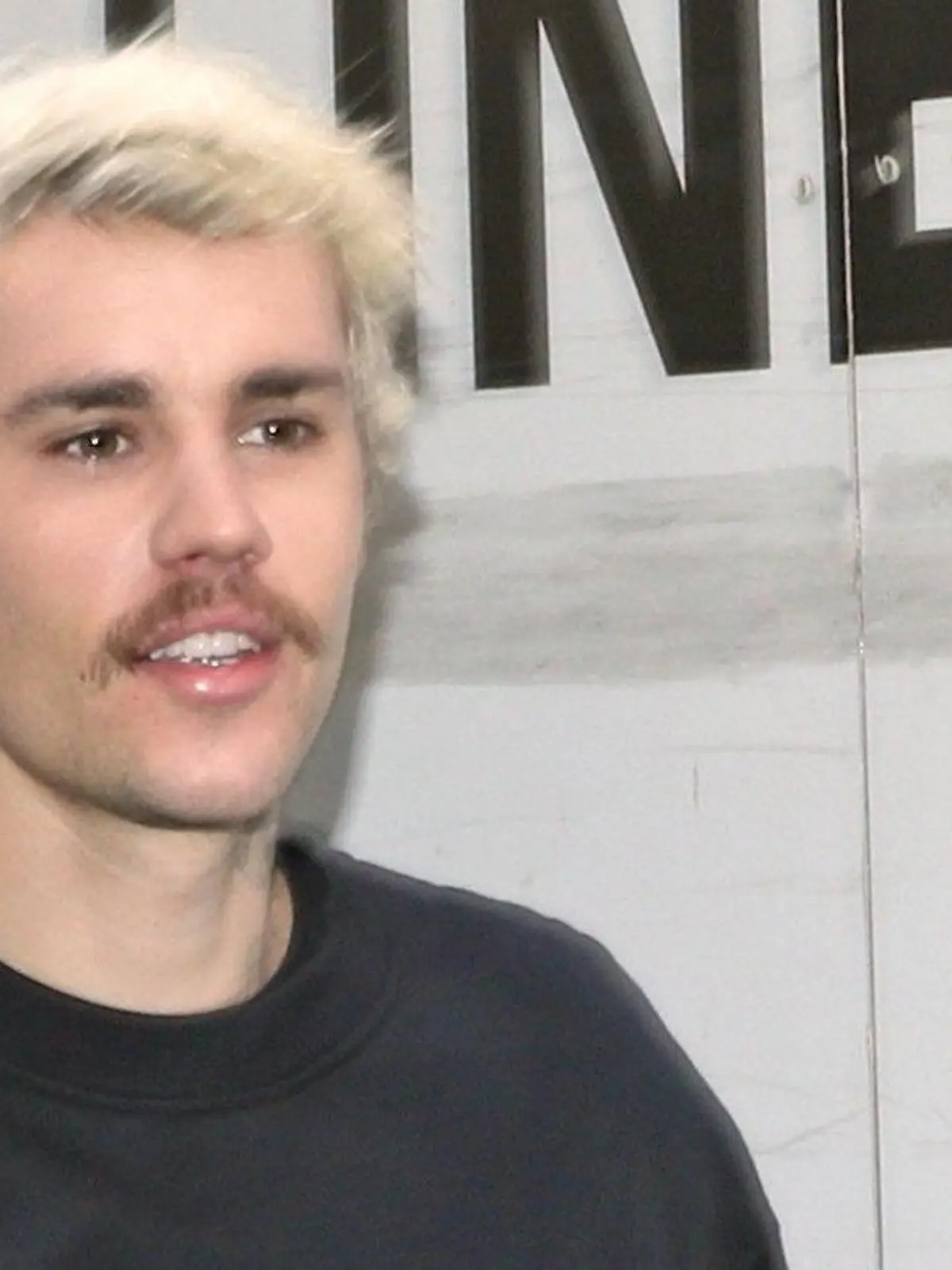 ARCHIV - 11.02.2020, Großbritannien, London: Justin Bieber, Popstar aus Kanada, kommt am Tape-Nightclub in Mayfair, an, um sein Album «Changes» vorzustellen. (zu dpa «Star-Auftritt von Justin Bieber bei den MTV Video Music Awards») Foto: Yui Mok/PA Wire/dpa +++ dpa-Bildfunk +++