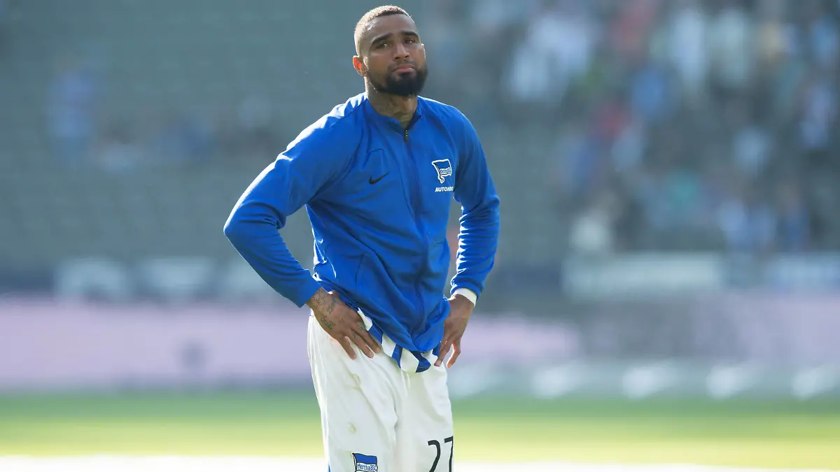 Fussball, Herren, Saison 2022/2023, 1. Bundesliga 33. Spieltag, Hertha BSC - VfL Bochum, Kevin Prince Boateng Hertha BSC, Enttäuschung nach Abpfiff, 20.05. 2023, *** Football, Men, Season 2022 2023, 1 Bundesliga 33 Matchday , Hertha BSC VfL Bochum, Kevin Prince Boateng Hertha BSC , Disappointment after the final whistle, 20 05 2023, Copyright: xSebastianxRäppold/MatthiasxKochx