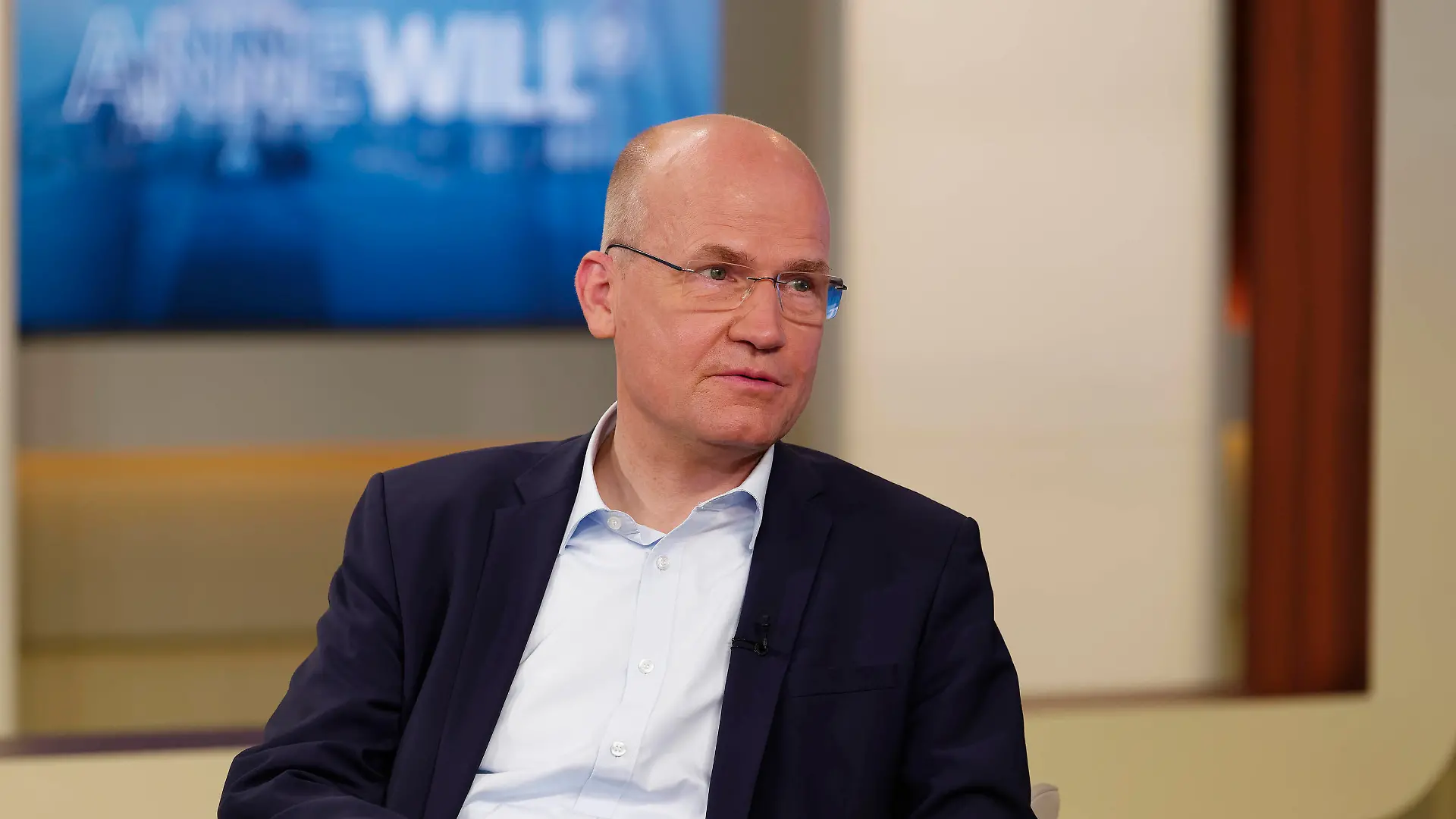 Ralph Brinkhaus bei Anne Will 2021-09-05 Deutschland, Berlin - Ralph Brinkhaus CDU, Vorsitzender der Unionsfraktion im Deutschen Bundestag, zu Gast bei Anne Will im Ersten Deutschen Fernsehen. Thema der Politik-Talkrunde: Mindestlohn, Reichensteuer, Schuldenbremse - steht Deutschland vor einer richtungswahl *** Ralph Brinkhaus at Anne Will 2021 09 05 Germany, Berlin Ralph Brinkhaus CDU , Chairman of the Union faction in the German Bundestag, as a guest at Anne Will in the First German Television Topic of politics Talk round minimum wage, wealth tax, debt brake Germany faces a directional election 