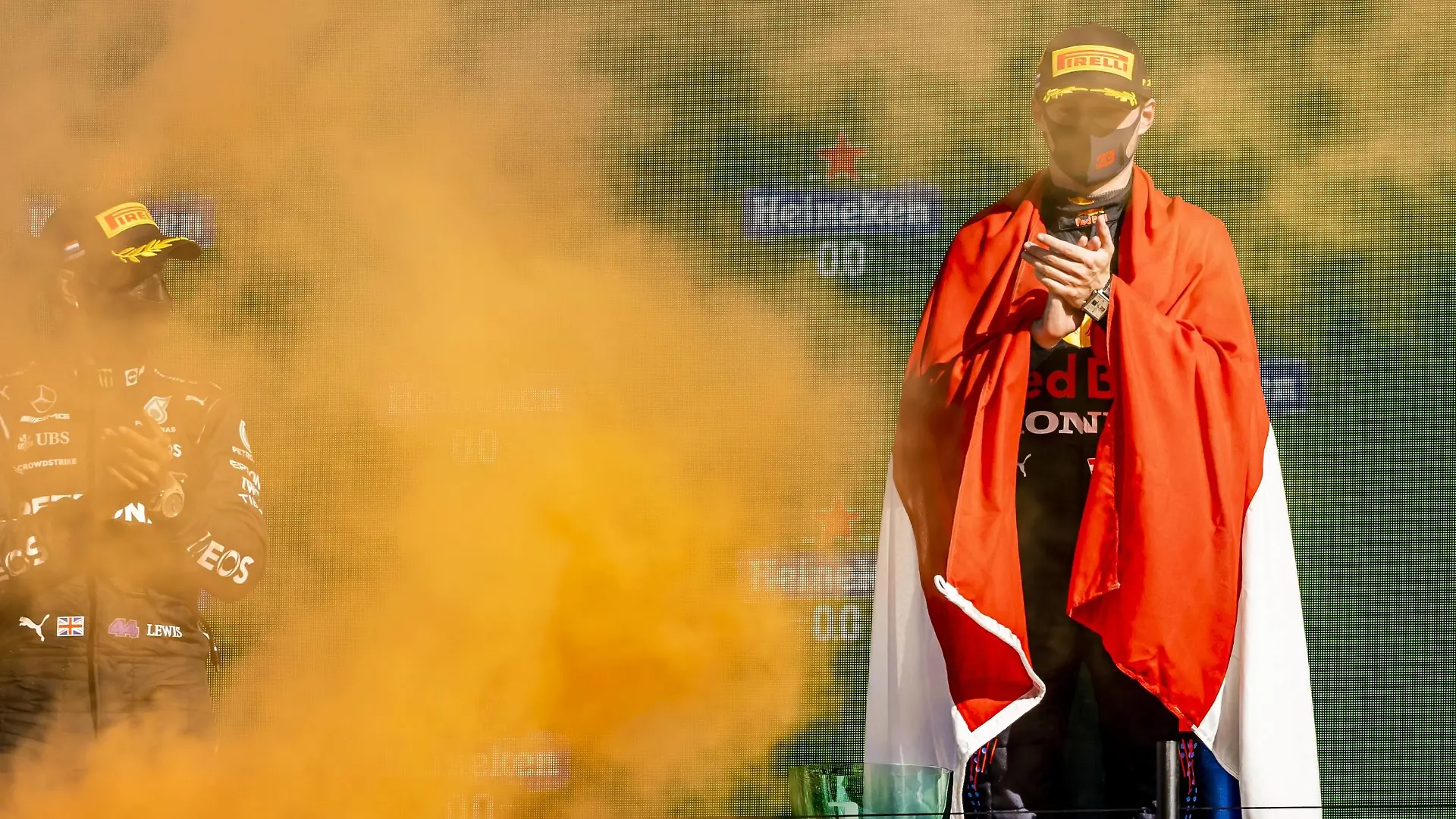 ZANDVOORT - Lewis Hamilton Mercedes and Max Verstappen Red Bull on the podium after the Dutch Grand Prix at the Zandvoort circuit. REMKO DE WAAL Grand Prix xVIxANPxSportx/xxANPxIVx *** ZANDVOORT Lewis Hamilton Mercedes and Max Verstappen Red Bull on the podium after the Dutch Grand Prix at the Zandvoort circuit REMKO DE WAAL Grand Prix xVIxANPxSportx xxANPxIVx 436910396