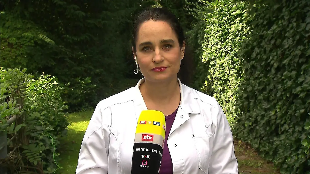 Dermatologin Dr. Yael Adler weiß, wie man sich vor Hautkrebs schützen kann.