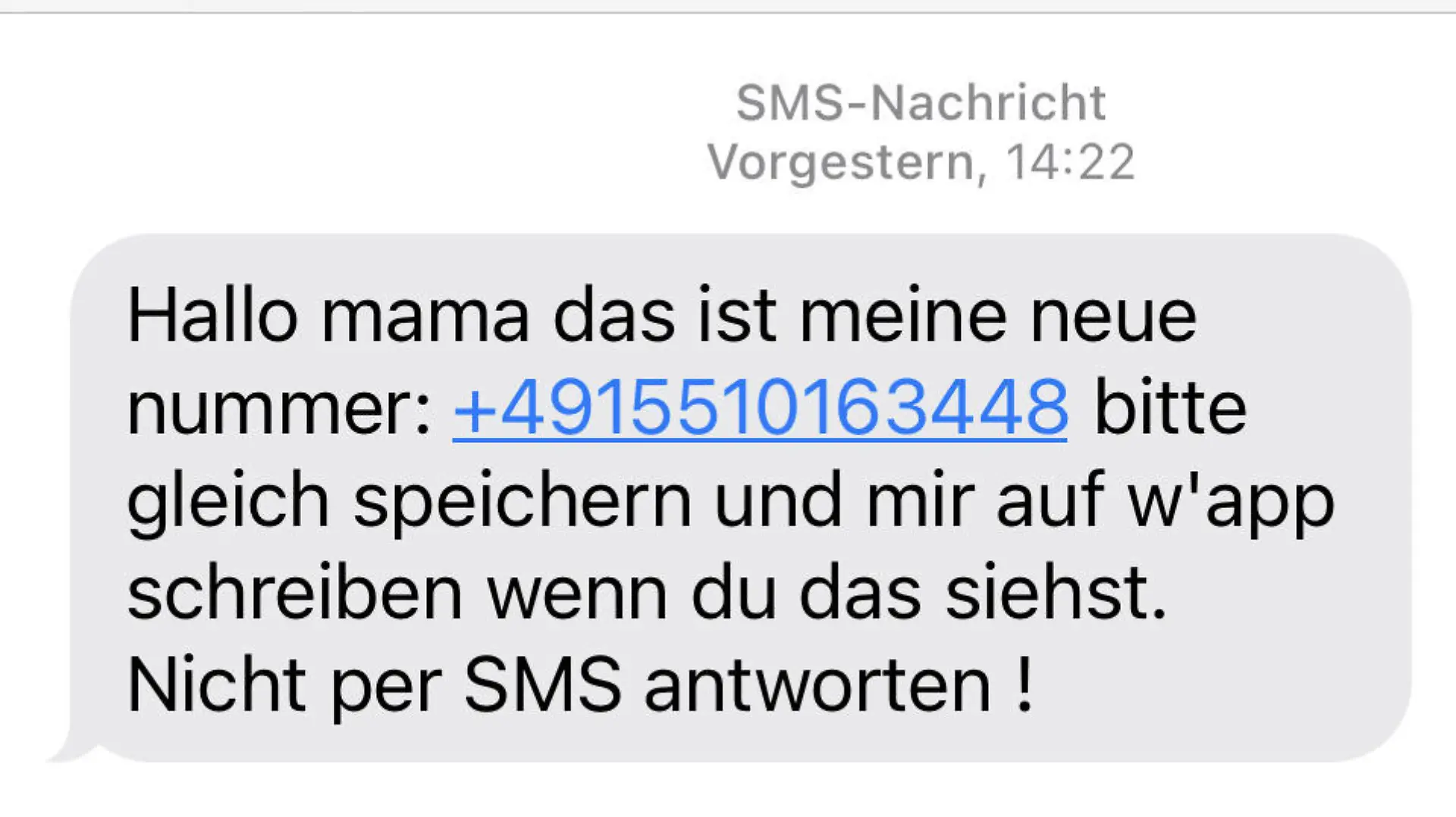 SMS mit dem Text: "Hallo mama das ist meine neue nummer"