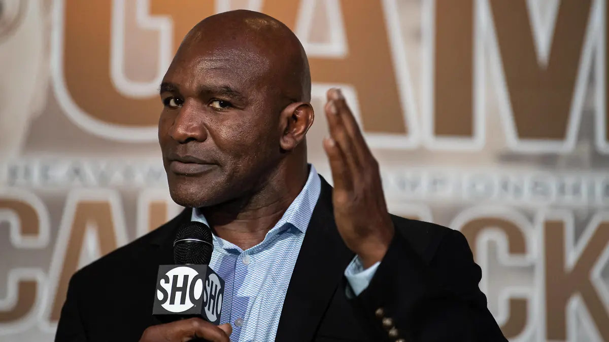 191227 Former boxer Evander Holyfield during the official weigh-in for the boxing gala Davis vs Gamboa on December 27, 2019 in Atlanta. Photo: Joel Marklund / BILDBYRAN / kod JM / 88084 BBENG boxing boxning invägning weigh-in *** 191227 Former boxer Evander Holyfield during the official weigh-in for the boxing gala Davis vs Gamboa on December 27, 2019 in Atlanta Photo Joel Marklund BILDBYRAN code JM 88084 BBENG boxing boxing weighing weigh in, PUBLICATIONxNOTxINxDENxNORxSWExFINxAUT Copyright: JOELxMARKLUND BB191227JM030
