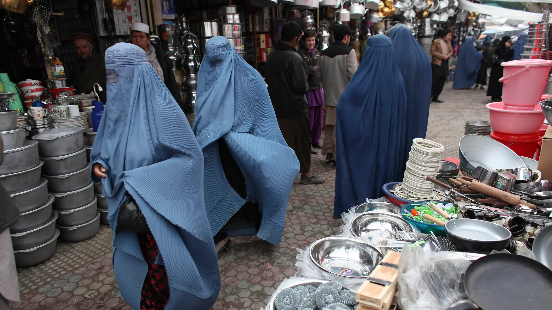 Daily life on the market in Kunduz Kunduz, Kunduz Kunduz, Kunduz Afghanistan, Afghanistan Copyright: xTonxKoenex TKO-AP-00683