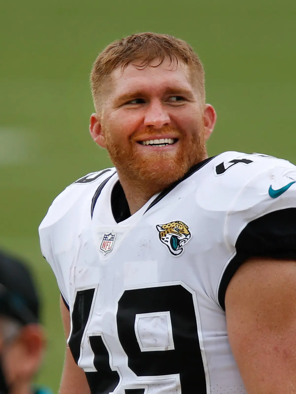 NFL, American Football Herren, USA Indianapolis Colts at Jacksonville Jaguars, Sep 13, 2020 Jacksonville, Florida, USA Jacksonville Jaguars running back Bruce Miller 49 walks on the bench during the second half against the Indianapolis Colts at TIAA Bank Field. Mandatory Credit: Reinhold Matay-USA TODAY Sports, 13.09.2020 15:02:37, 14937255, Indianapolis Colts, Bruce Miller, NFL, Jacksonville Jaguars, TIAA Bank Field PUBLICATIONxINxGERxSUIxAUTxONLY Copyright: xReinholdxMatayx 14937255