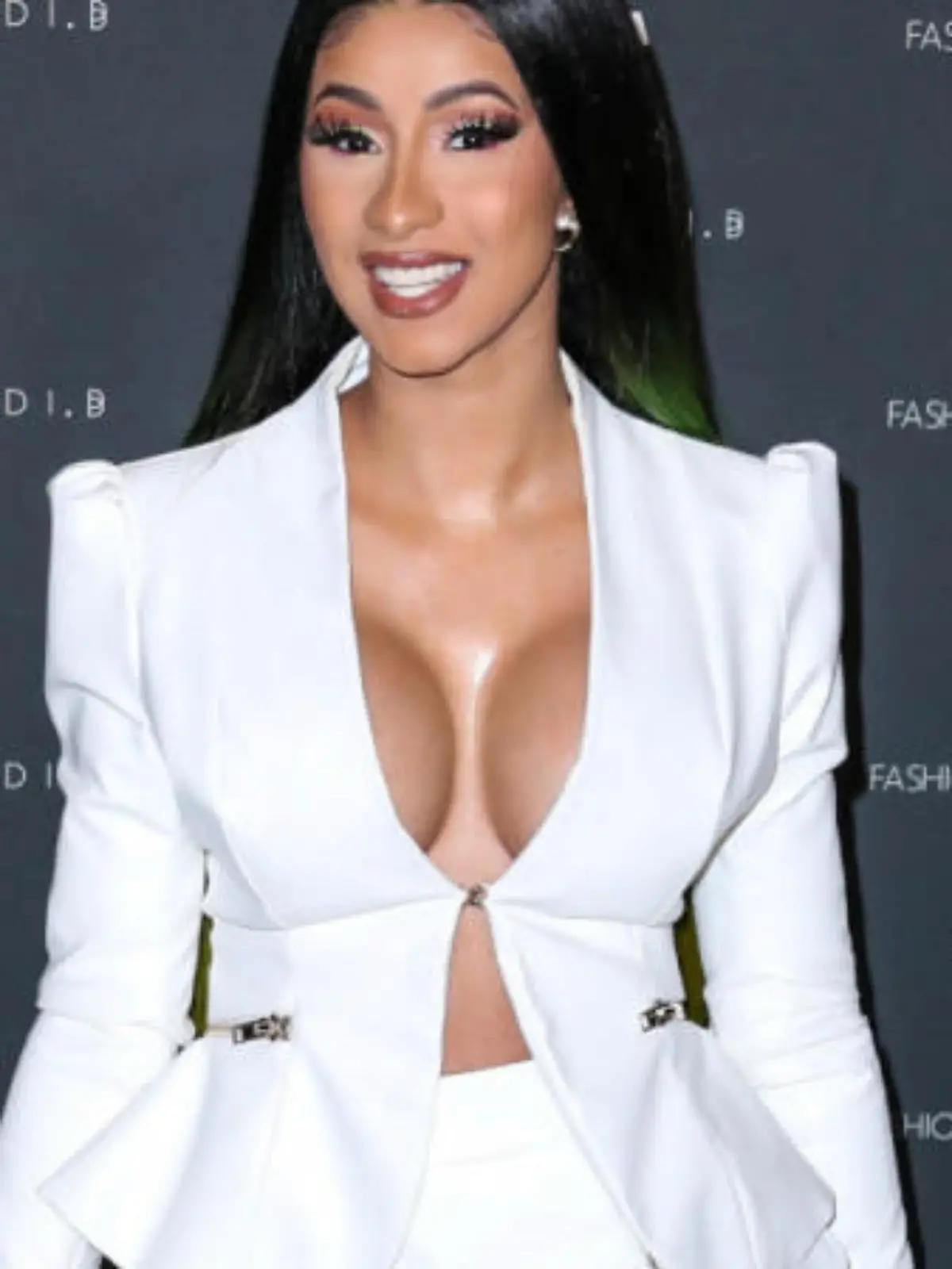 Cardi B: Hurrikan Ida überflutet ihr Zuhause