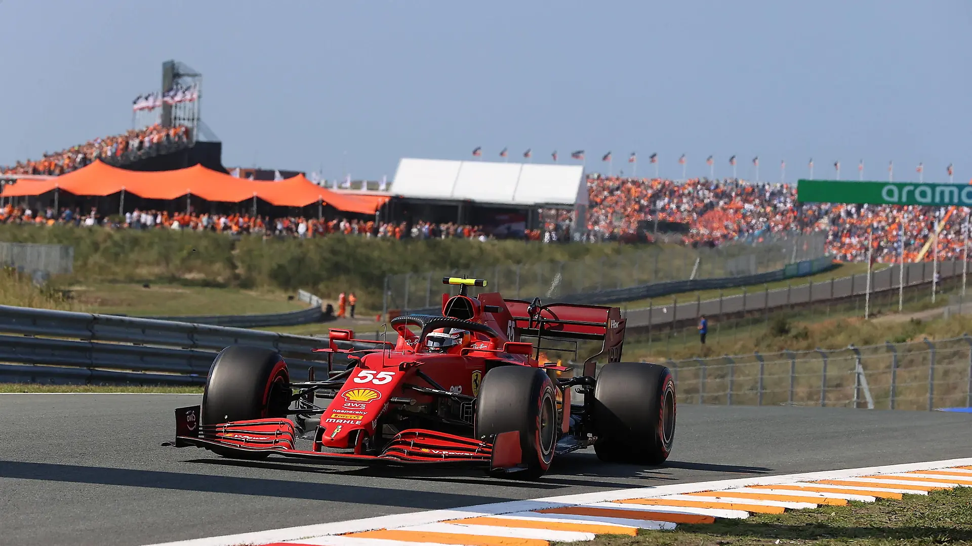 FORMULA 1 HEINEKEN DUTCH GRAND PRIX 2021 / 03.09.2021, Circuit Park Zandvoort, Zandvoort, FORMULA 1 HEINEKEN DUTCH GRAND PRIX 2021 , im Bild Carlos Sainz Jr. ESP 55, Scuderia Ferrari Mission Winnow *** FORMULA 1 HEINEKEN DUTCH GRAND PRIX 2021 03 09 2021, Circuit Park Zandvoort, Zandvoort, FORMULA 1 HEINEKEN DUTCH GRAND PRIX 2021 , in picture Carlos Sainz Jr ESP 55 , Scuderia Ferrari Mission Winnow nordphotoxGmbHx/xBratic nph00250