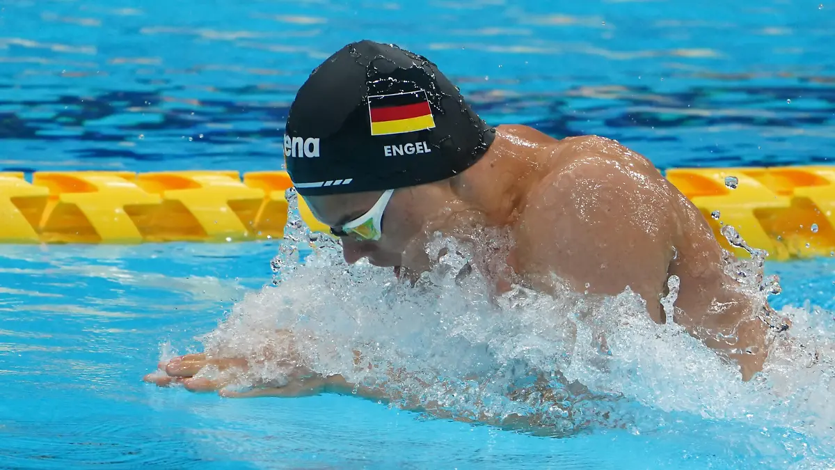 Paralympics: Para-Schwimmen, Männer, Heat, 100 m Brust, im Tokyo Aquatics Centre. Taliso Engel (Deutschland) in Aktion. Engel ist einen neuen Weltrekord geschwommen.