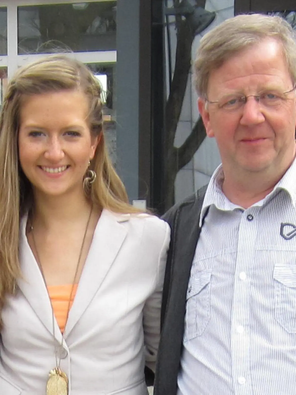 Karina Dove und ihr Vater Bernhard, für den sie aktuell einen Stammzellenspender sucht, da er an akuter Leukämie erkrankt ist.