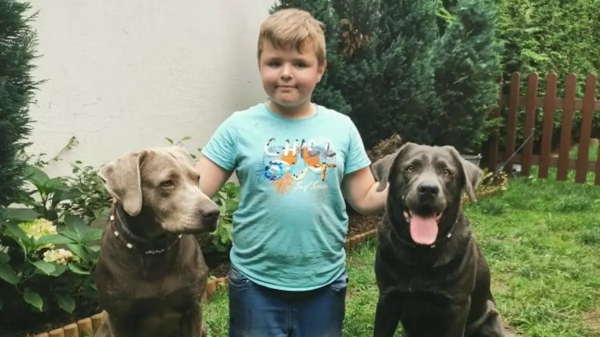 "Shadow" (rechts) wird der Vater von Jesses neuem Begleiter.
