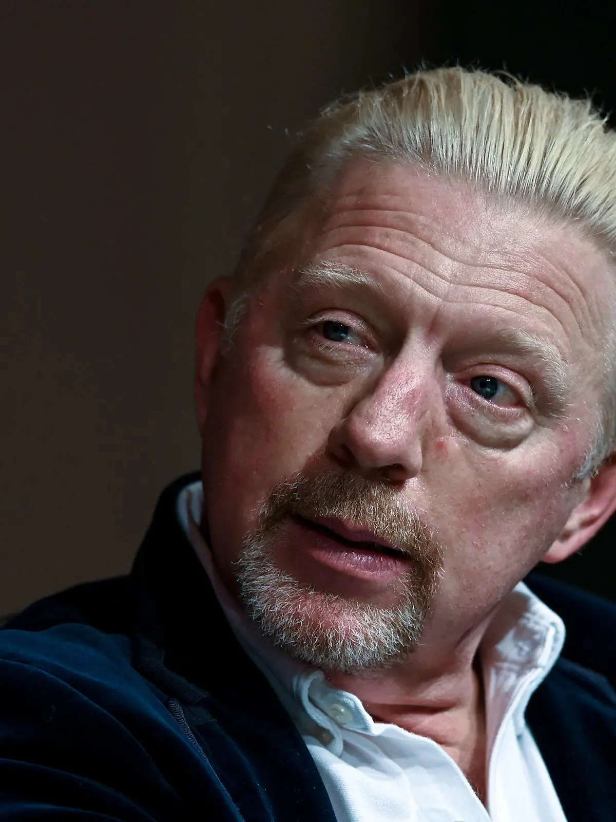 ARCHIV - 14.10.2020, Sachsen-Anhalt, Dessau-Roßlau: Boris Becker, ehemaliger Tennis-Profi, ist Gast der Veranstaltungsreihe «Anhalt Sport trifft Legenden». (zu dpa «Boris Becker wünscht sich mehr Tennis statt Fußball im TV») Foto: Hendrik Schmidt/dpa-Zentralbild/dpa +++ dpa-Bildfunk +++