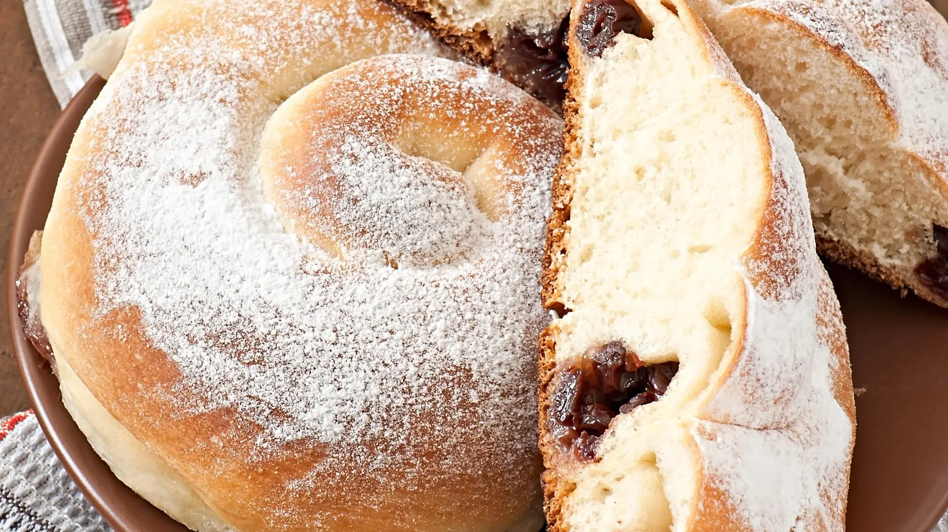 Spanish buns Ensaimadas