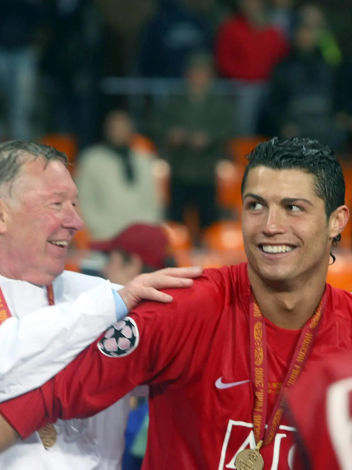  Cristiano Ronaldo und Trainer Sir Alex Ferguson beide Manchester United freuen sich über den Gewinn der Champions League 2008 - PUBLICATIONxNOTxINxRUS