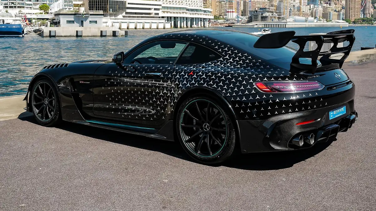 Mercedes AMG GT Black Series im Design des W11
