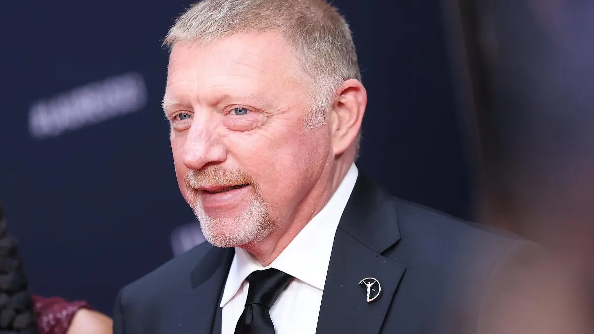 ©PHOTOPQR/LE PARISIEN/Le Parisien / Arnaud Journois ; PARIS ; 08/05/2023 ; LAUREUS WORLD SPORTS AWARDS A PARIS / Lilian de Carvalho Monteiro and Boris Becker arrive at the 2023 Laureus World Sport Awards Paris red carpet arrivals at Cour Vendome on May 08, 2023 in Paris, France. / PHOTO LE PARISIEN / ARNAUD JOURNOIS - Laureus world sports awards in Paris, France, on may 8th 2023