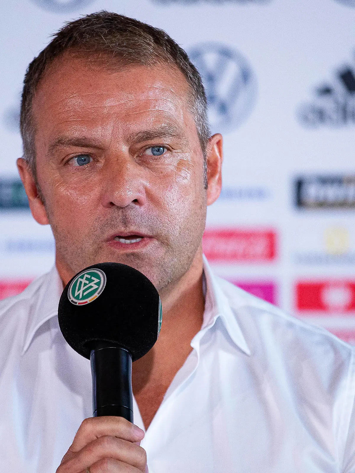Sport Bilder des Tages Medien Get-together, mit Bundestrainer Hansi Flick und seinem Team, DFB-Campus, 10.08.2021 Hansi Flick Bundestrainer, Medien Get-together, mit Bundestrainer Hansi Flick und seinem Team, DFB-Campus, 10.08.2021 Thomas Boecker/DFB via EIBNER/Sascha Walther Frankfurt am Main DFB Campus Hessen Deutschland *** Media Get together, with national coach Hansi Flick and his team, DFB Campus, 10 08 2021 Hansi Flick national coach , Media Get together, with national coach Hansi Flick and his team, DFB Campus, 10 08 2021 Thomas Boecker DFB via EIBNER Sascha Walther Frankfurt am Main DFB Campus Hessen Germany Poolfoto Thomas Boecker/DFB via EIBNER/Sa ,EDITORIAL USE ONLY