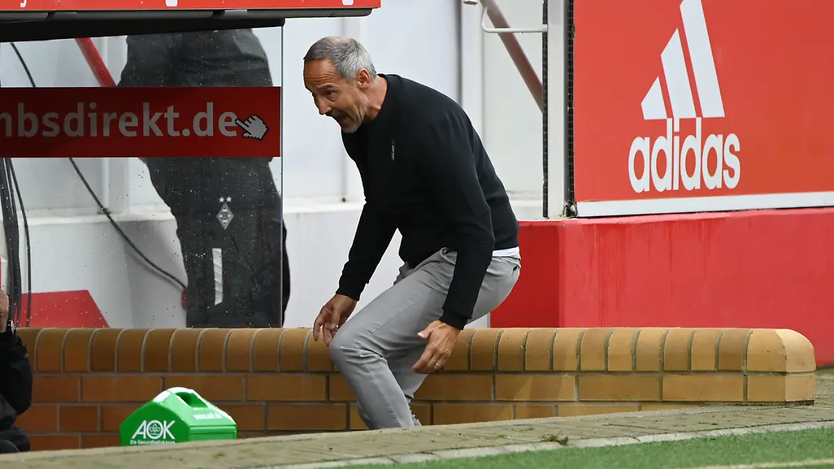  Fussball, Herren, Saison 2021/2022, 1. Bundesliga 3. Spieltag, 1. FC Union Berlin - Borussia Mönchengladbach, Trainer Adi Hütter Borussia Mönchengladbach, 29.08. 2021, *** Football, Men, 2021 2022 season, 1 Bundesliga 3 matchday , 1 FC Union Berlin Borussia Mönchengladbach , coach Adi Hütter Borussia Mönchengladbach , 29 08 2021, Copyright: xMatthiasxKochx