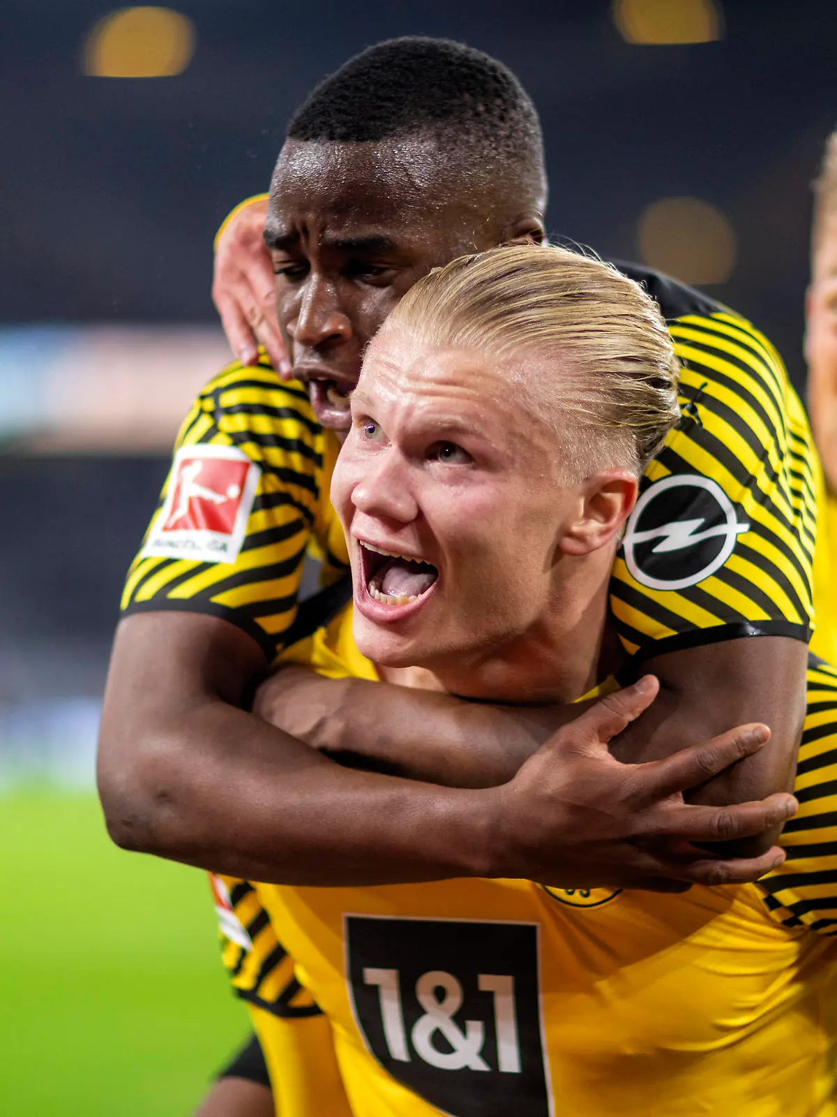  Torjubel: Erling Haaland BVB Youssoufa Moukoko BVB, Felix Passlack BVB Borussia Dortmund - TSG 1899 Hoffenheim 27.08.2021, Fussball, 1. Bundesliga, Saison 2021/22 Foto: Moritz Müller *** Goal celebration Erling Haaland BVB Youssoufa Moukoko BVB , Felix Passlack BVB Borussia Dortmund TSG 1899 Hoffenheim 27 08 2021, football, 1 Bundesliga, season 2021 22 photo Moritz Müller