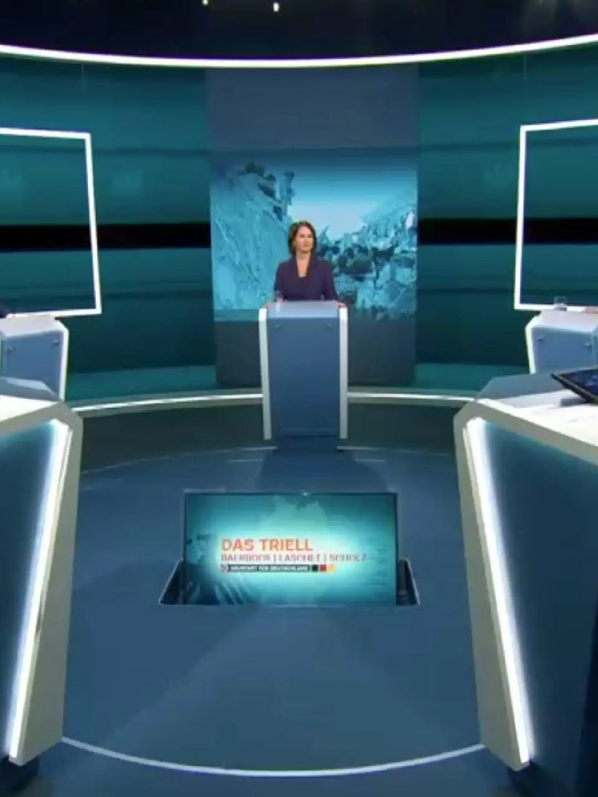 Die Kanzlerkandidaten von SPD, Union und Grünen stellen sich den Fragen von Pinar Atalay und Peter Kloeppel