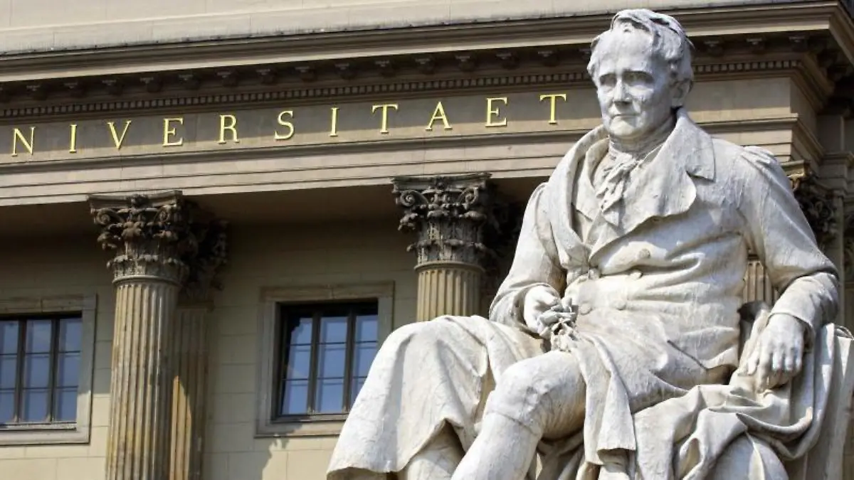 Universität