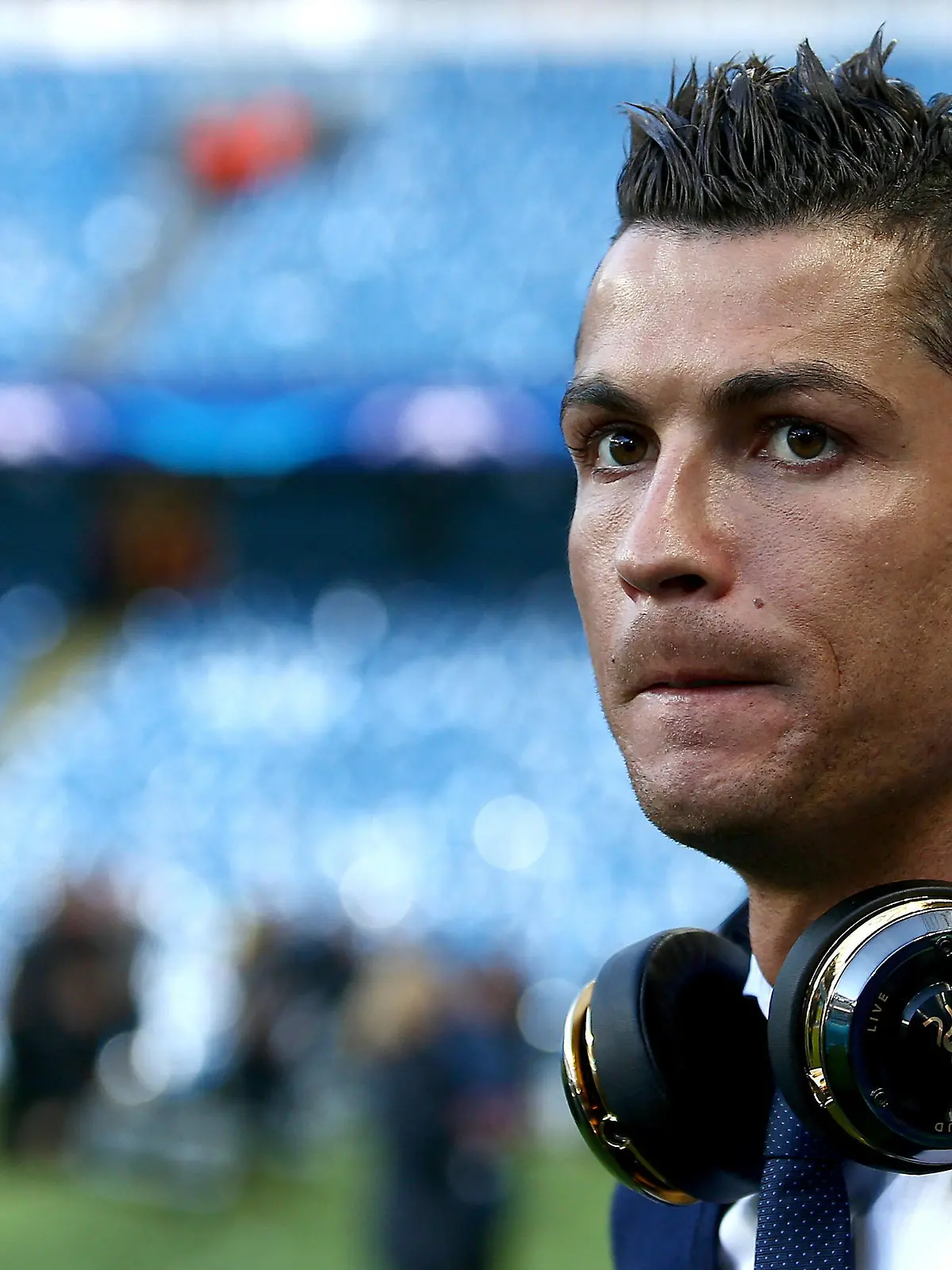 Mandatory Credit: Photo by Javier Garcia/BPI/Shutterstock 5661890j Cristiano Ronaldo of Real Madrid looks on before the UEFA Champions League Semi Final First Leg match between Manchester City and Real Madrid played at The Etihad Stadium, Manchester on 26th April 2016 UEFA Champions League 2015/16 Semi Final First Leg Manchester City v Real Madrid Etihad Stadium, Ashton New Rd, Manchester, United Kingdom - 26 Apr 2016 EDITORIAL USE ONLY No use with unauthorised audio, video, data, fixture lists, club/league logos or live services. Online in-match use limited to 75 images, no video emulation. No use in betting, games or single club/league/player publications. UEFA Champions League 2015/16 Semi Final First Leg Manchester City v Real Madrid Etihad Stadium, Ashton New Rd, Manchester, United Kingdom - 26 Apr 2016 EDITORIAL USE ONLY No use with unauthorised audio, video, data, fixture lists, club/league logos or live services. Online in-match use limited to 75 images, no video emulation. No use in betting, games or single club/league/player publications. PUBLICATIONxINxGERxSUIxAUTXHUNxGRExMLTxCYPxROMxBULxUAExKSAxONLY Copyright: xJavierxGarcia/BPI/Shutterstockx 5661890j