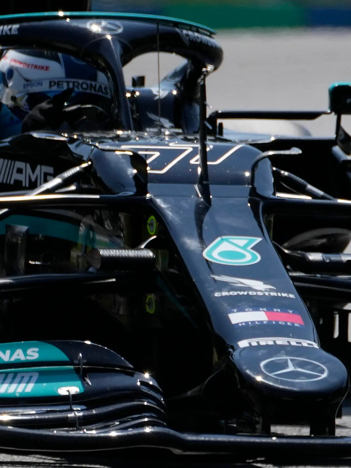 30.07.2021, Ungarn, Mogyorod: Motorsport: Formel-1-Weltmeisterschaft, vor dem Grand Prix von Ungarn, 1. Freies Training. Valtteri Bottas aus Finnland vom Team Mercedes in Aktion im ersten freien Training. Der Große Preis von Ungarn wird am Sonntag, 01.08.2021 ausgetragen. Foto: Darko Bandic/AP/dpa +++ dpa-Bildfunk +++