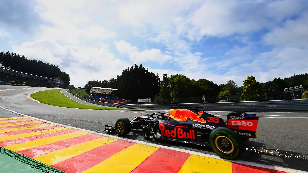 Formula 1 2021: Belgian GP CIRCUIT DE SPA FRANCORCHAMPS, BELGIUM - AUGUST 27: Max Verstappen, Red Bull Racing RB16B during the Belgian GP at Circuit de Spa Francorchamps on Friday August 27, 2021 in Spa, Belgium. Photo by Mark Sutton / Sutton Images Images PUBLICATIONxINxGERxSUIxAUTxHUNxONLY GP2112_094533_MS21445