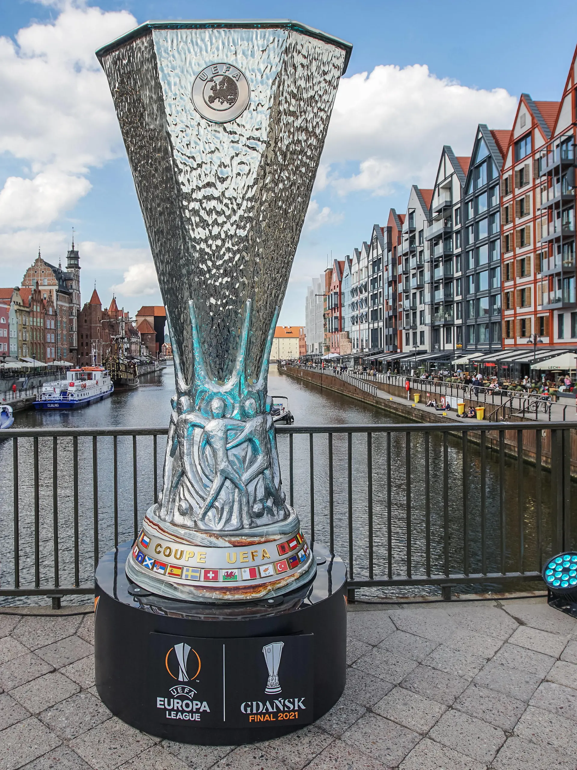 Europa League Final In Gdansk, Poland 3 meters tall replica of Europa League cup displayed to publicity at the Green Bridge is seen in Gdansk, Poland on 24 May 2021 2021 UEFA Europa League Final will be the final match of the 2020 21 UEFA Europa League, the 50th season of Europe s secondary club football tournament organised by UEFA, and the 12th season since it was renamed from the UEFA Cup to the UEFA Europa League. Game will be played on 26 May 2021 at the Gdansk stadium. Gdansk Poland fludra-europale210524_npzFS PUBLICATIONxNOTxINxFRA Copyright: xMichalxFludrax 