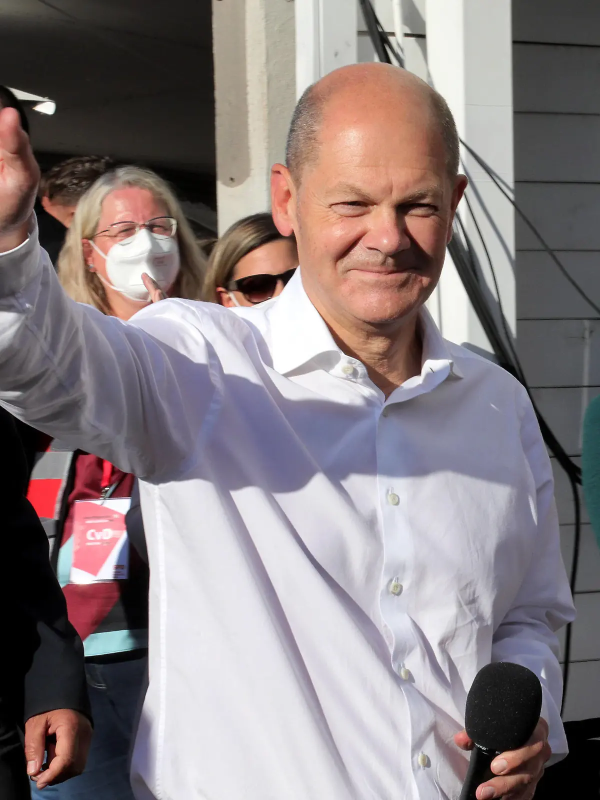  26.08.2021, Frankfurt am Main, DEU, Wahlkampf mit dem Kanzlerkandidaten der SPD Olaf Scholz. Zukunftsgespräch mit Olaf Scholz in der Summer Lounge in Frankfurt am Main *** 26 08 2021, Frankfurt am Main, DEU, Election campaign with the SPD candidate for chancellor Olaf Scholz Future talk with Olaf Scholz in the Summer Lounge in Frankfurt am Main