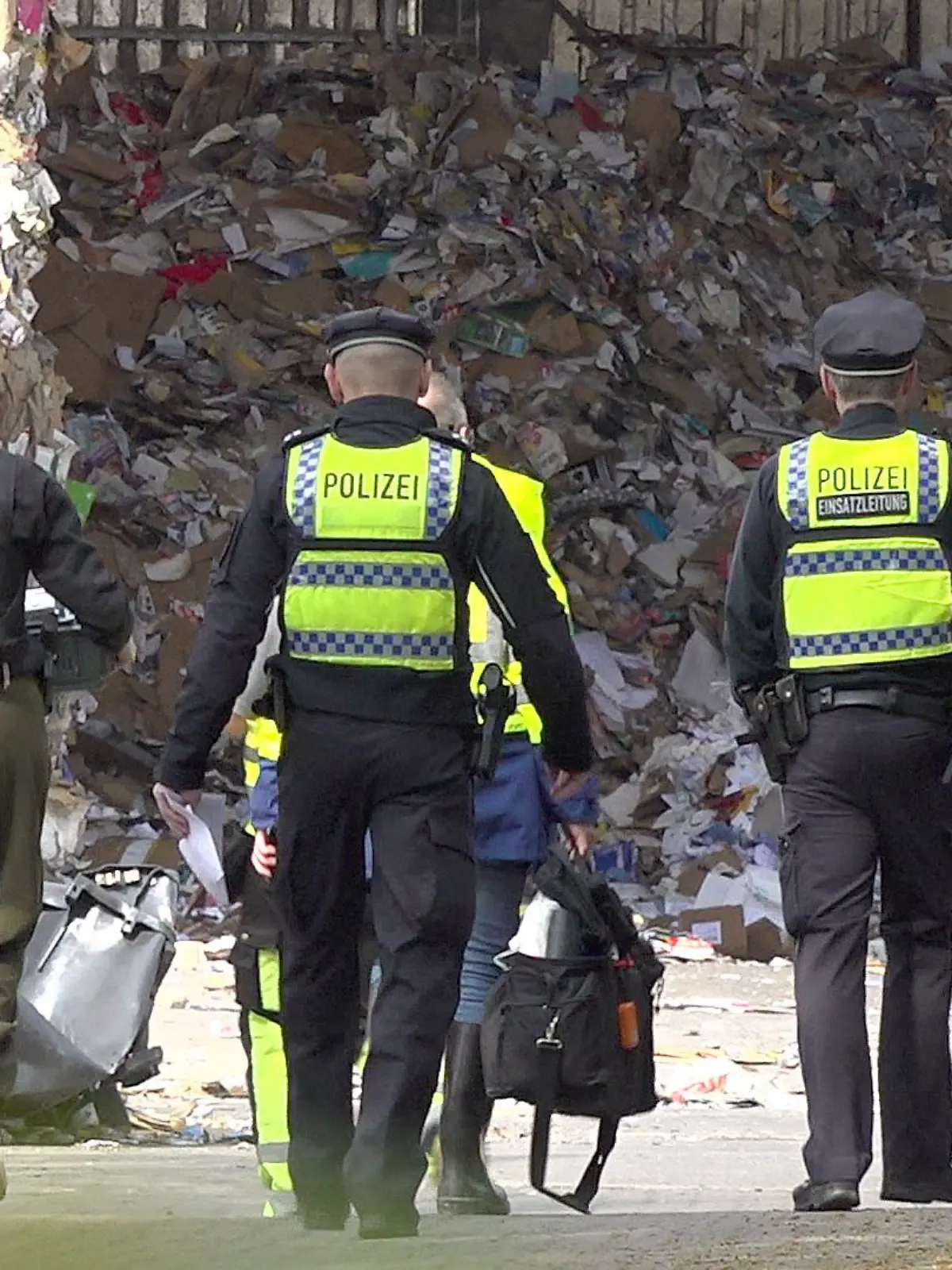 Leiche auf Gelände einer Recyclingfirma in Hamburg entdeckt