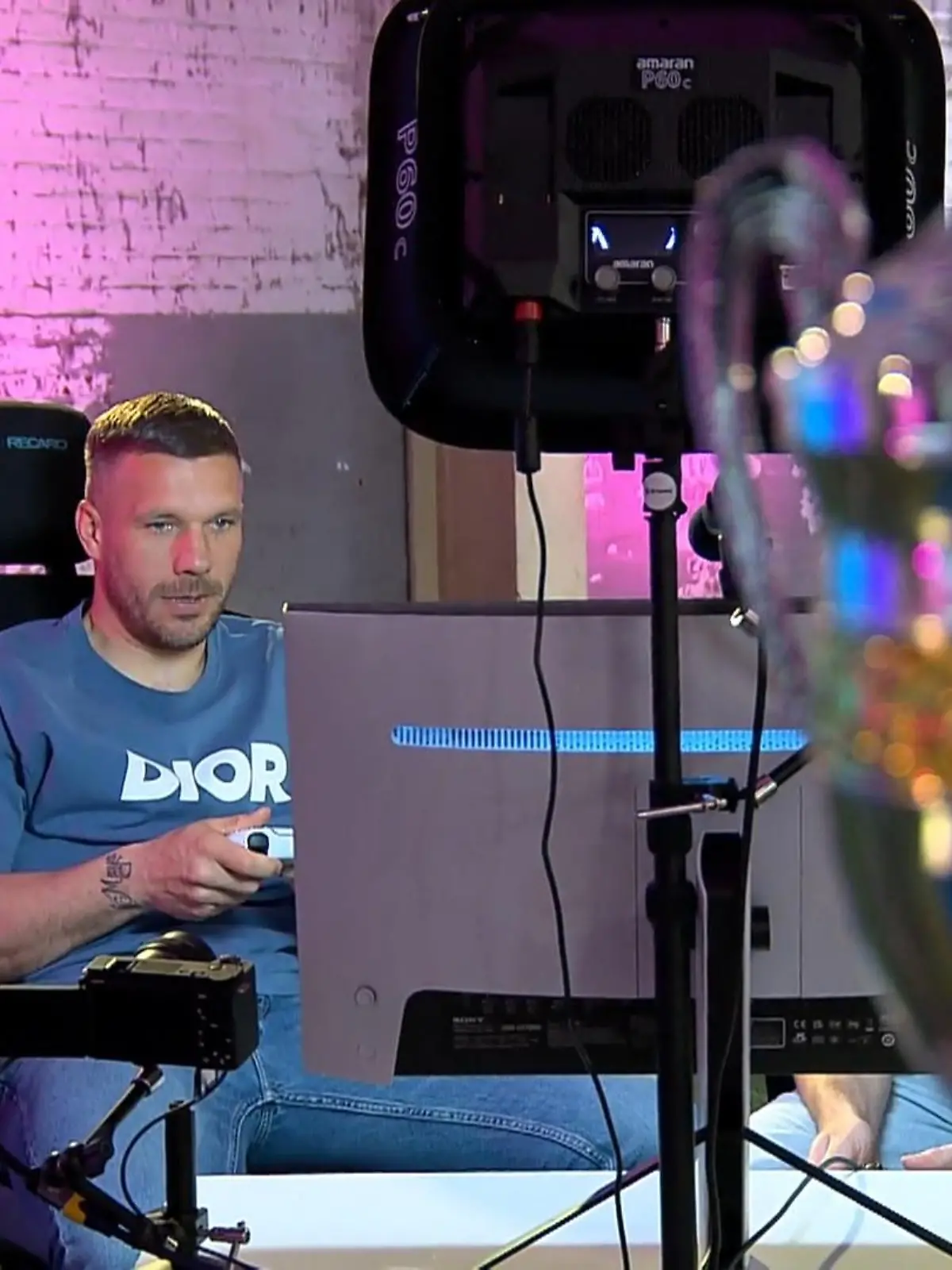 Bild zu: "Lukas Podolski ist Gastgeber eines E-Sport Cups"