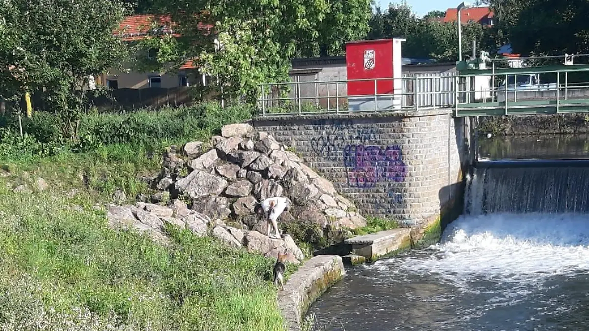 Das Wehr in Eisenach: Hier sei das Wasser kalt, unter der Oberfläche lauern Strudel, sagt Petra M.