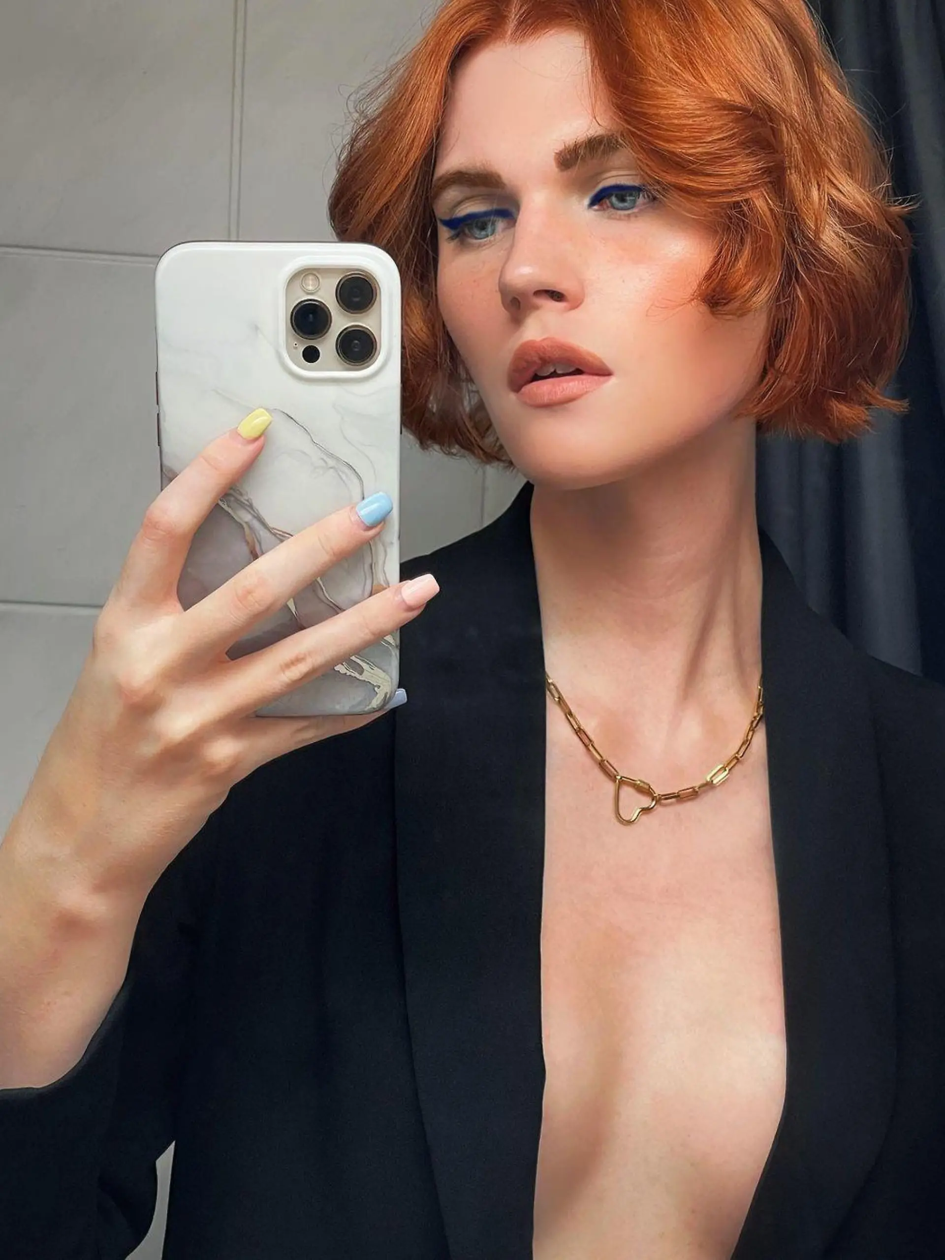 Lucy Hellenbrecht gibt ein Update nach der Brust-OP.