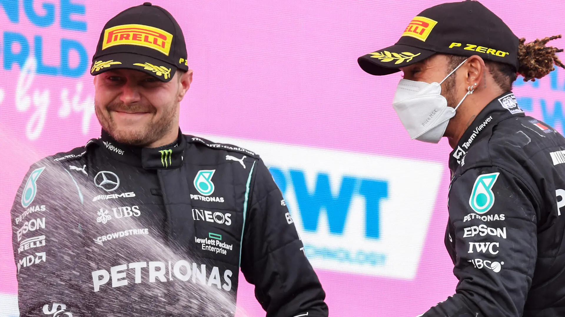 Formula 1 - GP of Styria 2021 SPIELBERG,AUSTRIA,27.JUN.21 - MOTORSPORTS, FORMULA 1 - Grand Prix of Styria, Red Bull Ring. Image shows the rejoicing of Valtteri Bottas FIN/ Mercedes and Lewis Hamilton GBR/ Mercedes. Keywords: champaign. PUBLICATIONxNOTxINxAUTxSUIxSWE GEPAxpictures/xChristianxWalgram