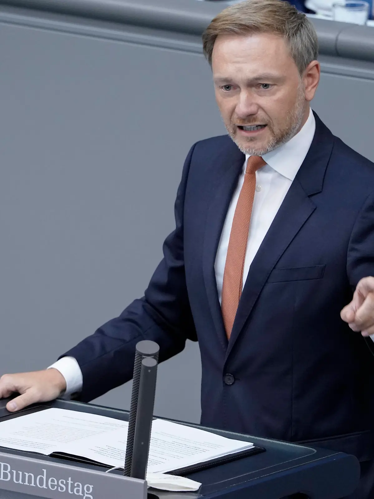  238. Bundestagssitzung und Debatte Aktuell, 25.08.2021, Berlin, Christian Lindner im Portrait bei seiner Rede Aussprache zur Lage in Afghanistan, Bundeswehreinsatz zur Evakuierung aus Afghanistan bei der 238. Sitzung des Deutschen Bundestag in Berlin Berlin Berlin Deutschland *** 238 Bundestag session and debate Current, 25 08 2021, Berlin, Christian Lindner in portrait during his speech debate on the situation in Afghanistan, Bundeswehr mission to evacuate from Afghanistan at the 238 session of the German Bundestag in Berlin Berlin Germany
