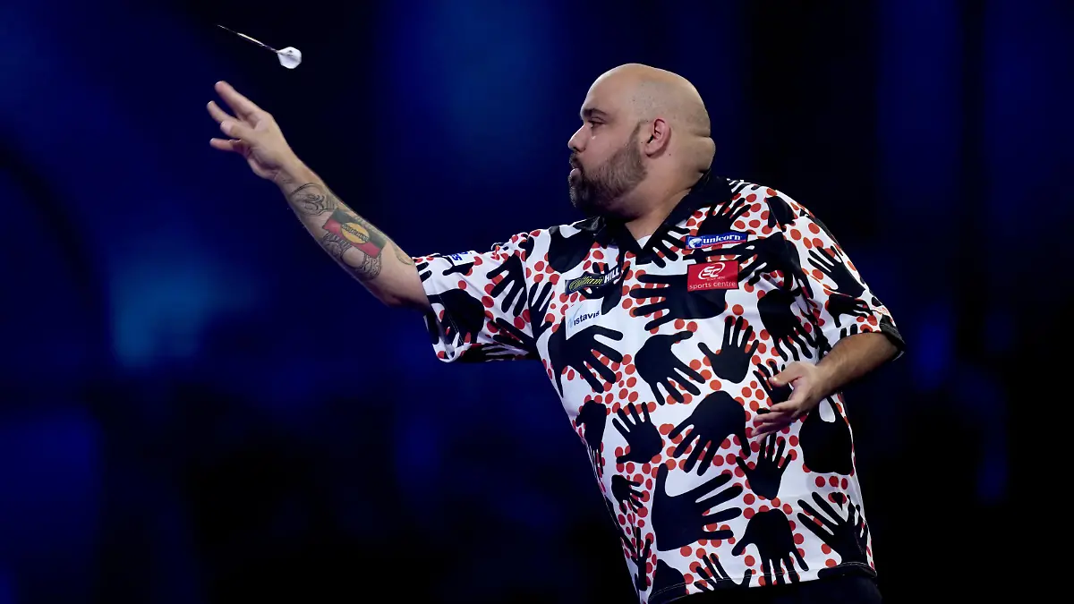 William Hill World Championship - Day Seven - Alexandra Palace. Kyle Anderson during his match against Steve Beaton during day seven of the William Hill World Championships at Alexandra Palace, London. Picture date: Thursday December 19, 2019. See PA story DARTS World. Photo credit should read: John Walton/PA Wire. URN:49134034