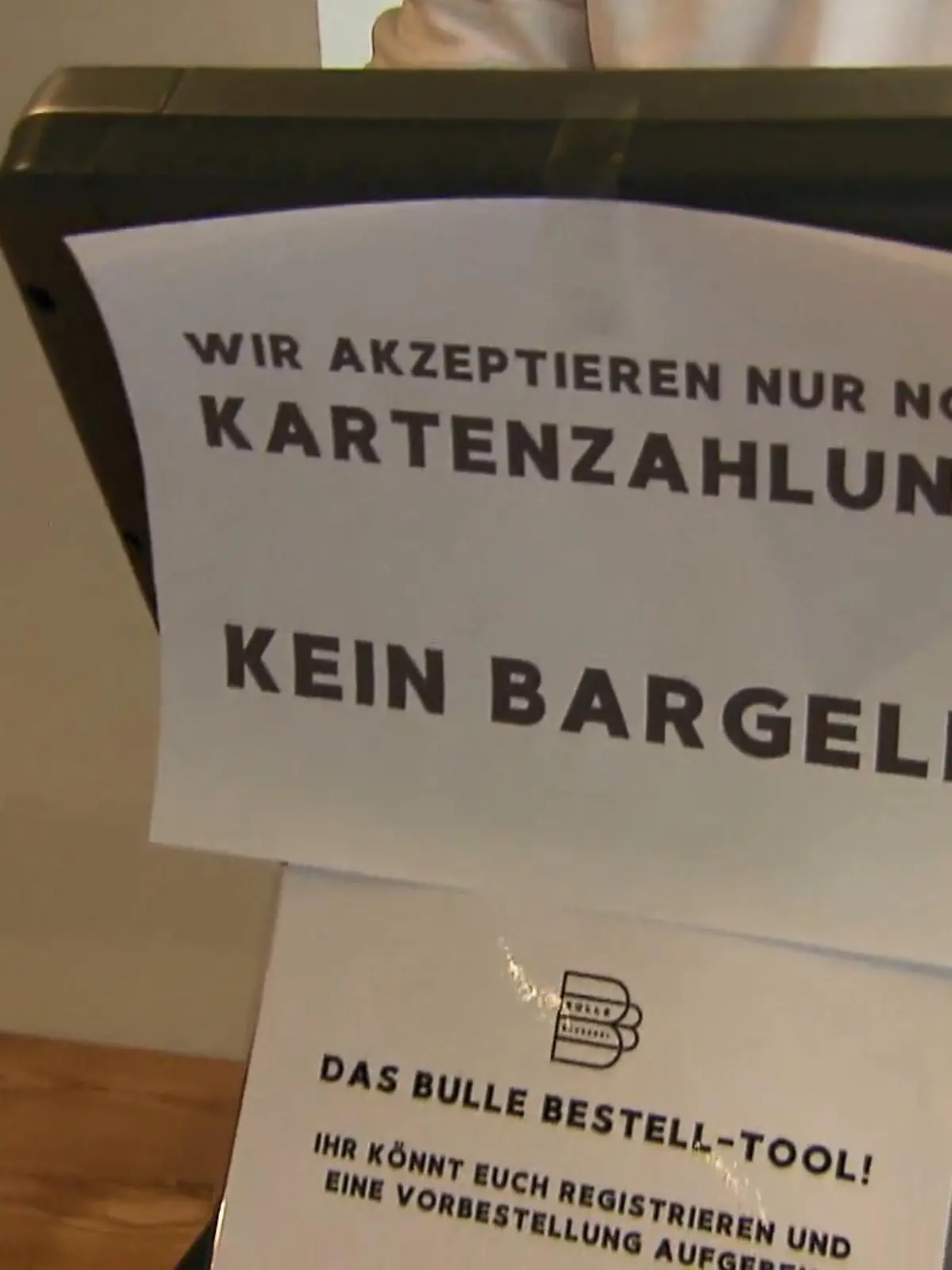 Bild zu: "Bäckerei nimmt kein Bargeld mehr"