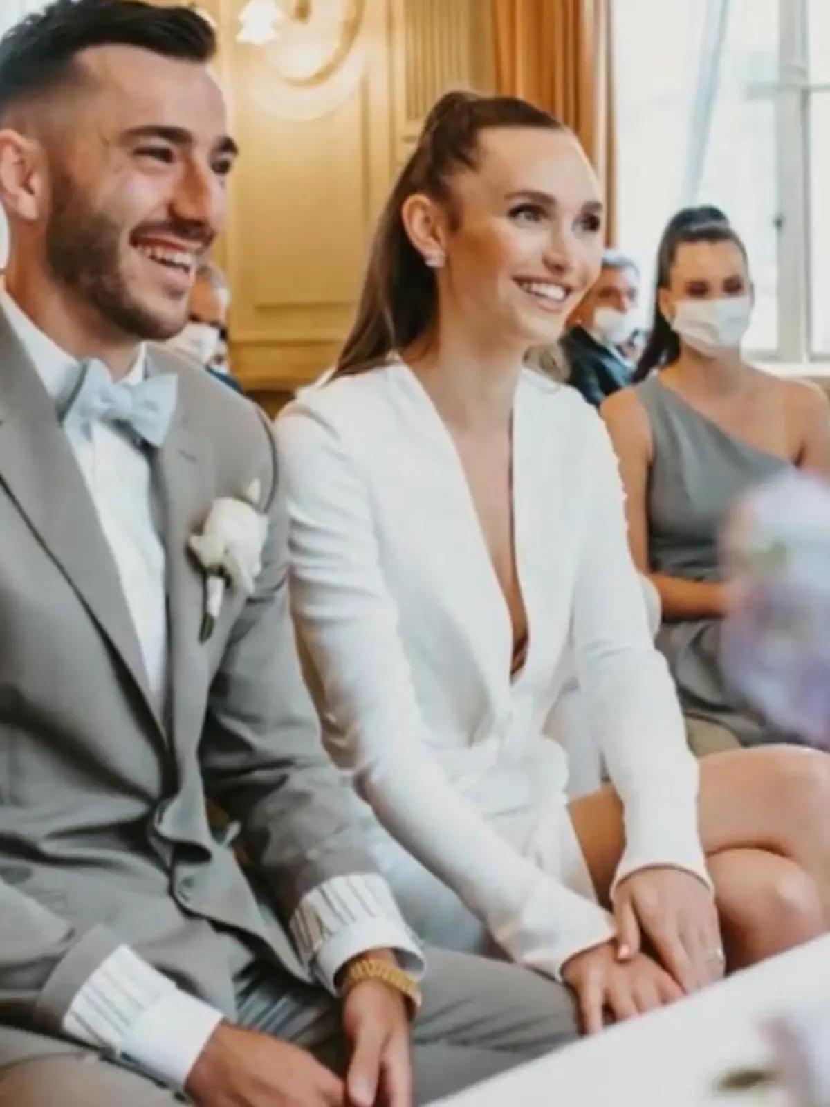 Bild zu: "Anna Wilken hat Freund Sargis geheiratet"