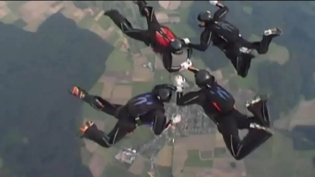 Archivfoto Formationssprung