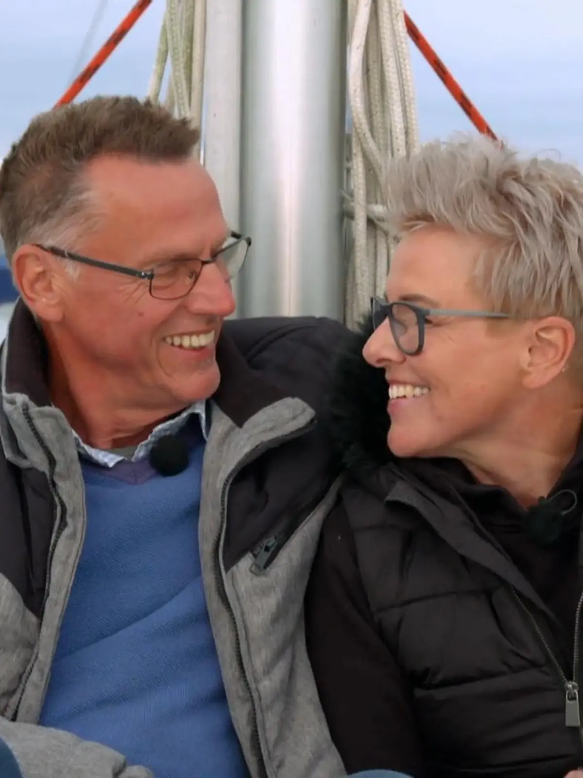 "Bauer sucht Frau International"-Kandidat Herbert mit seiner Hofdame Petra auf romantischer Bootstour