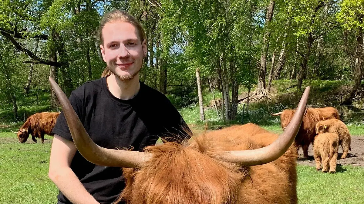 Öko-Bauer Christoph (27) aus Niedersachsen

+++ Die Verwendung des sendungsbezogenen Materials ist nur mit dem Hinweis und Verlinkung auf RTL+ gestattet. +++