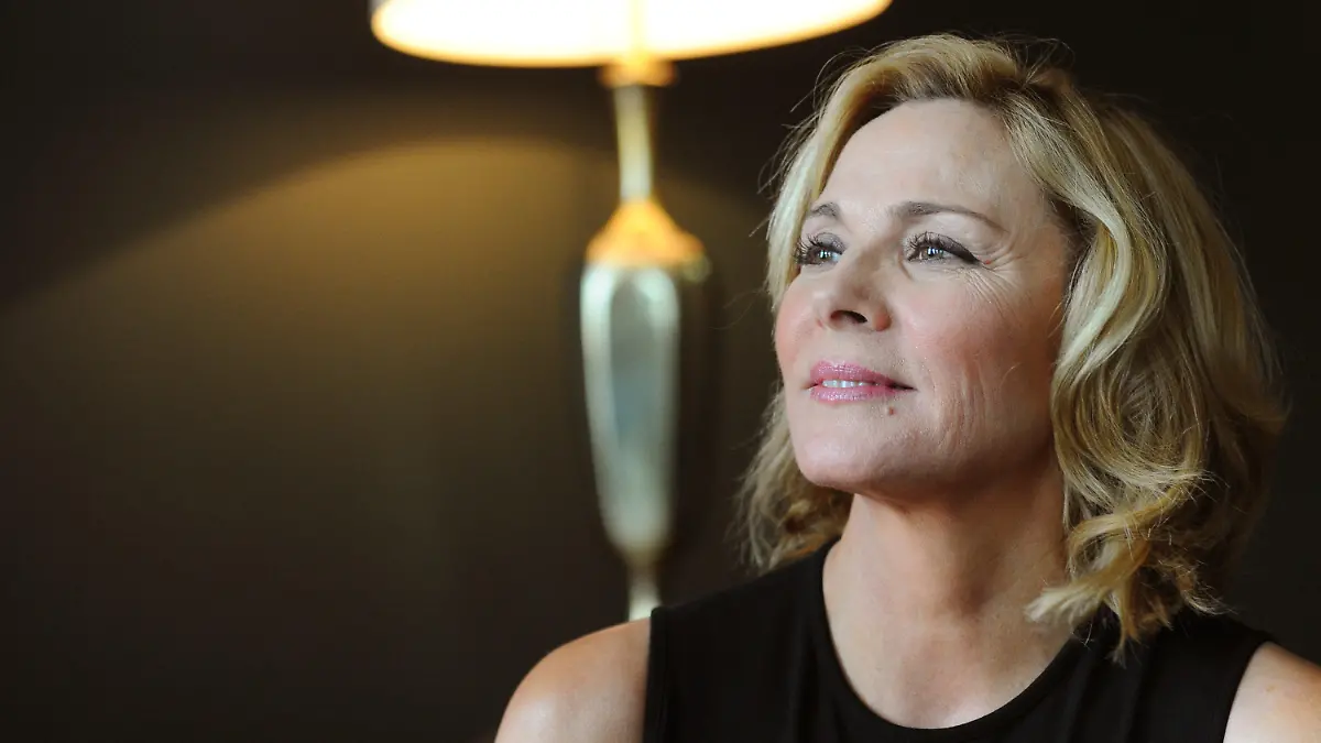 ARCHIV - 02.07.2012, Berlin: Kim Cattrall, Schauspielerin, nimmt im Soho House am Launch eines neuen Apartment-Konzeptes teil. Die Schauspielerin feiert am 21.08.2021 ihren 65. Geburtstag. (zu dpa: ««Nein heißt nein»: Kim Cattrall wird 65 - ohne «Sex and the City»») Foto: Jens Kalaene/dpa-Zentralbild/dpa +++ dpa-Bildfunk +++
