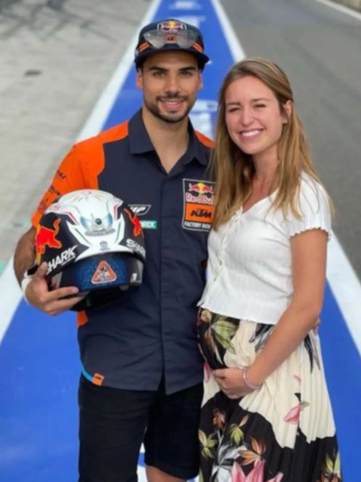 MotoGP-Star Miguel Oliveira mit seiner Frau